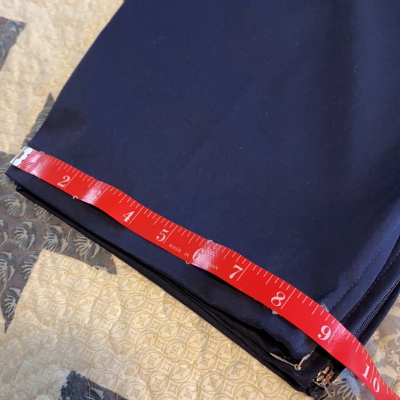 Bette & Court Navy Blue Capris - Size 12 - Picture 16 of 16
